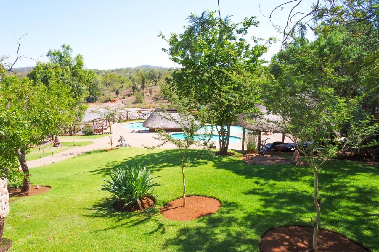 Thandabantu Game Lodge Roossenekal Exterior foto