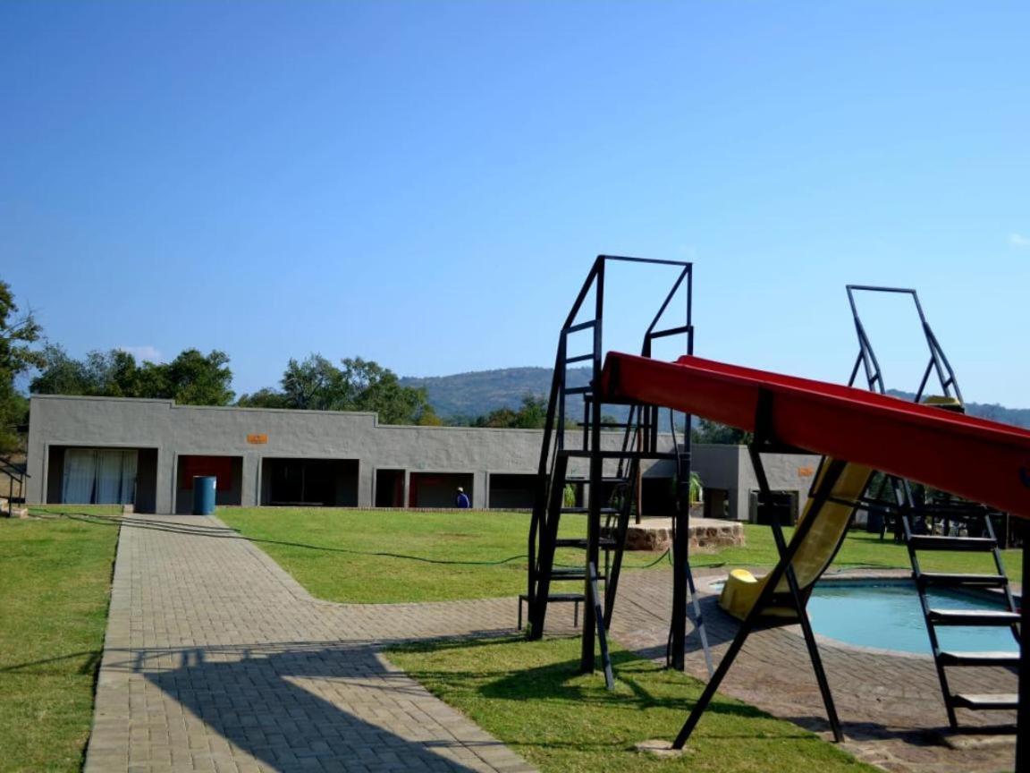 Thandabantu Game Lodge Roossenekal Exterior foto