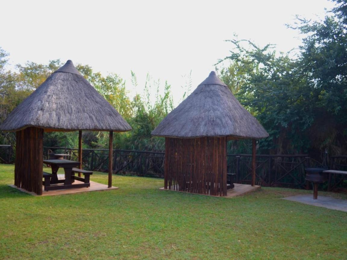 Thandabantu Game Lodge Roossenekal Exterior foto